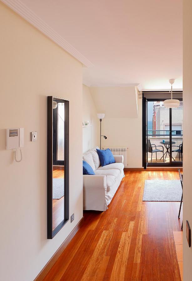 Atico Con Terraza, Vistas Al Mar Y Parking En Playa De S Lorenzo 기욘 외부 사진